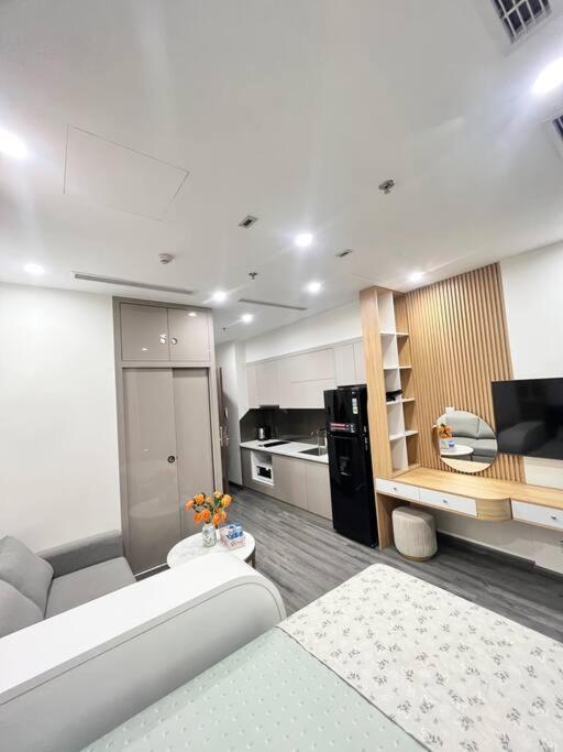 Ho Dich Vu Ban Cong Tonkin Apartment Hanoi